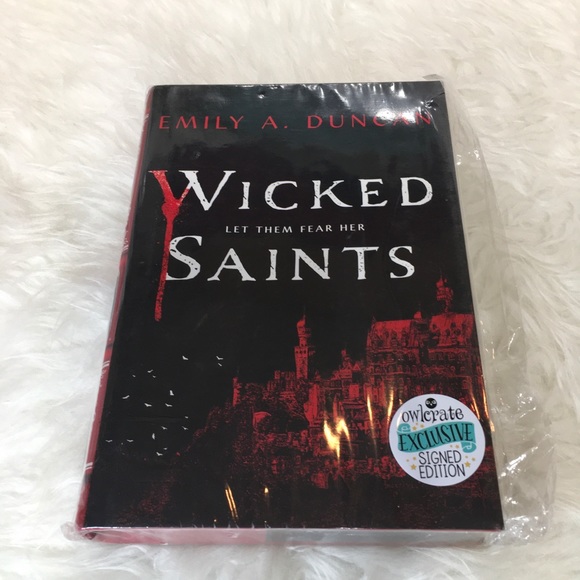Wicked Saints by Emily Duncan book